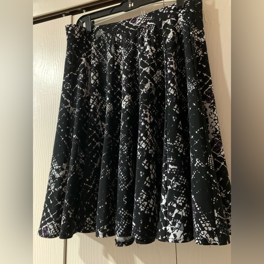 Grace Elements Black and White Circle Skirt with Subtle Purple Accents